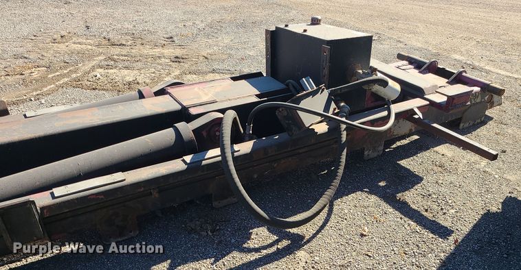 image for item LJ9362 SwapLoader SL-375  hook lift bed