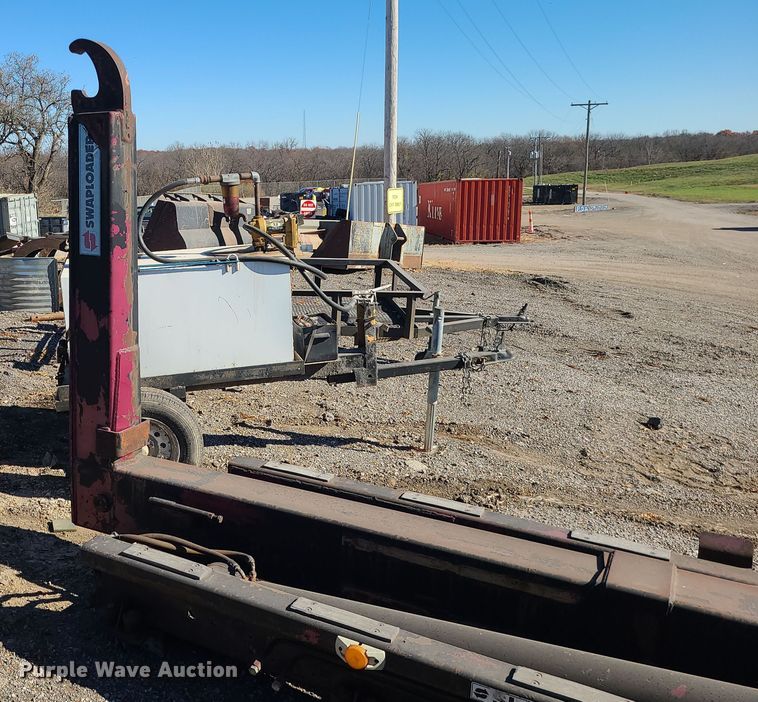 image for item LJ9362 SwapLoader SL-375  hook lift bed