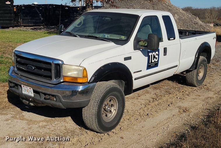 image for item LJ9367 2000 Ford F350 Super Duty  SuperCab pickup truck