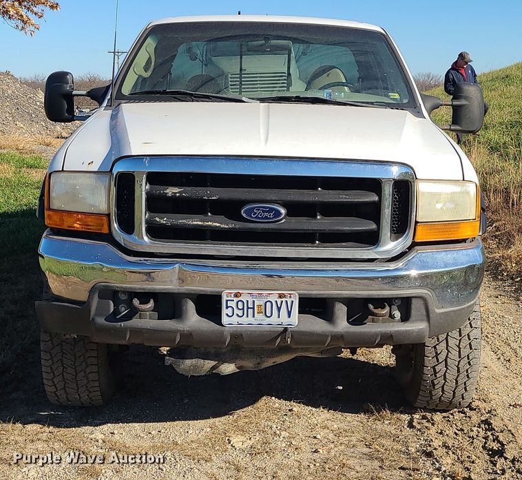 image for item LJ9367 2000 Ford F350 Super Duty  SuperCab pickup truck