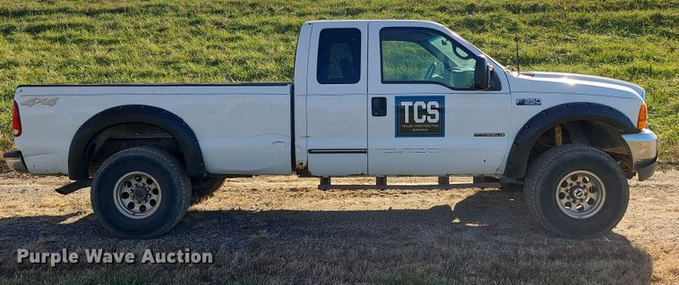 image for item LJ9367 2000 Ford F350 Super Duty  SuperCab pickup truck