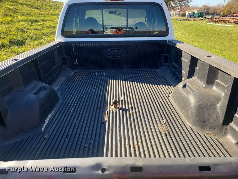 image for item LJ9367 2000 Ford F350 Super Duty  SuperCab pickup truck