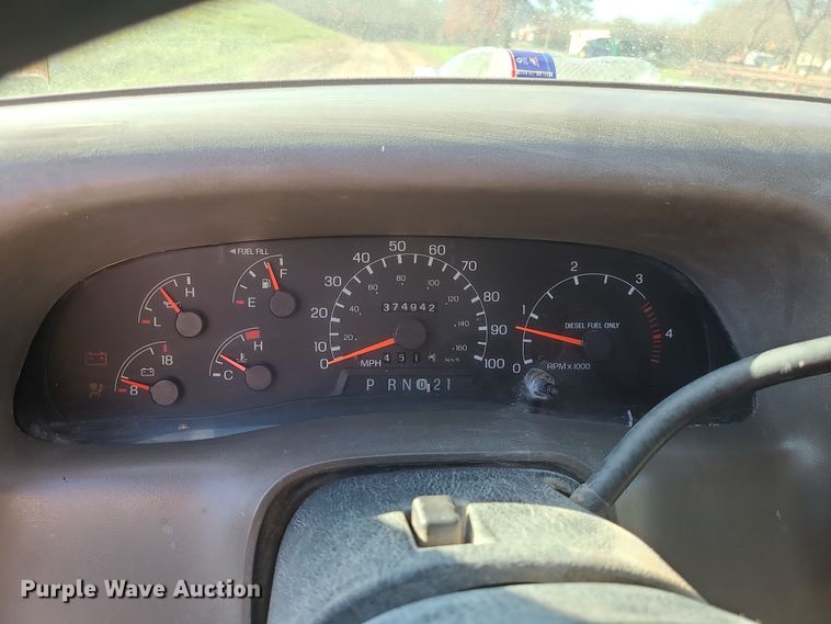 image for item LJ9367 2000 Ford F350 Super Duty  SuperCab pickup truck