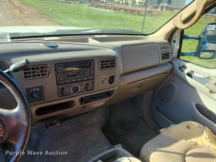 image for item LJ9367 2000 Ford F350 Super Duty  SuperCab pickup truck