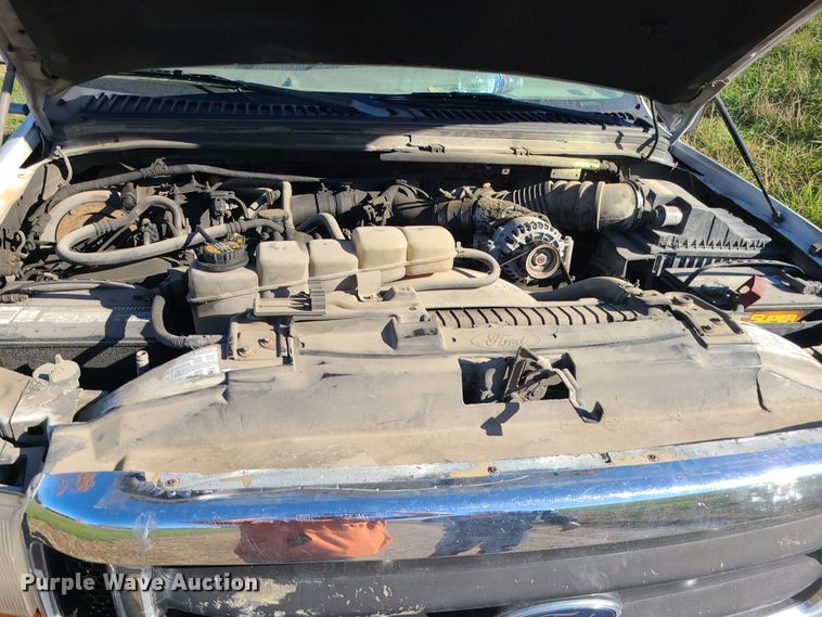 image for item LJ9367 2000 Ford F350 Super Duty  SuperCab pickup truck