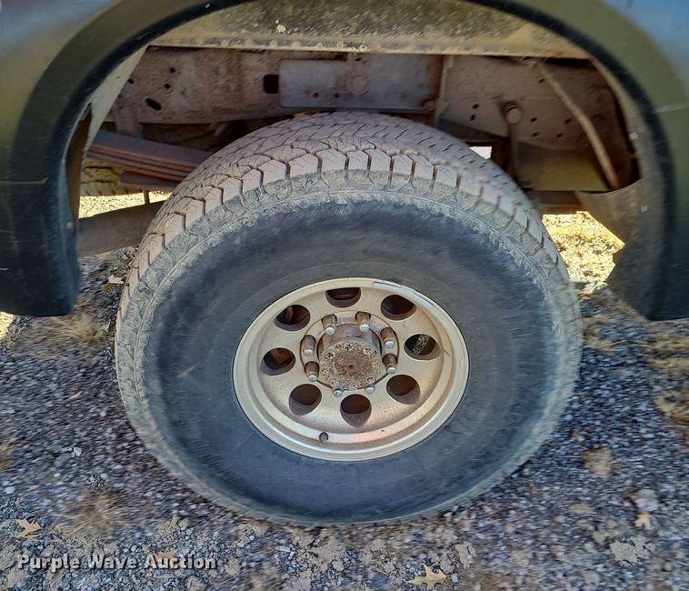 image for item LJ9367 2000 Ford F350 Super Duty  SuperCab pickup truck