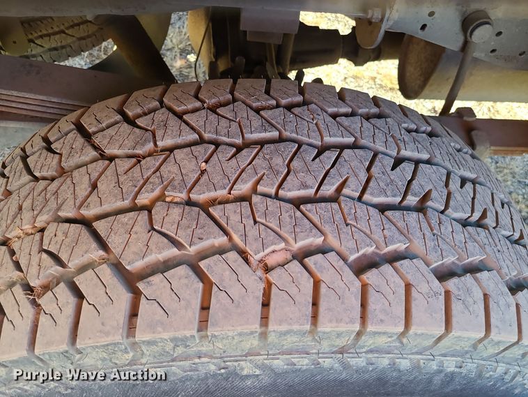 image for item LJ9367 2000 Ford F350 Super Duty  SuperCab pickup truck