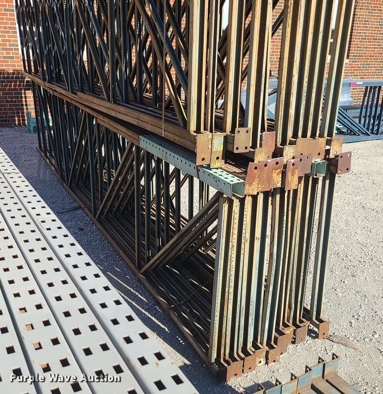 image for item LJ9369 (20) Hiline pallet racking uprights