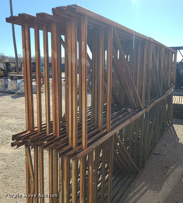 image for item LJ9369 (20) Hiline pallet racking uprights