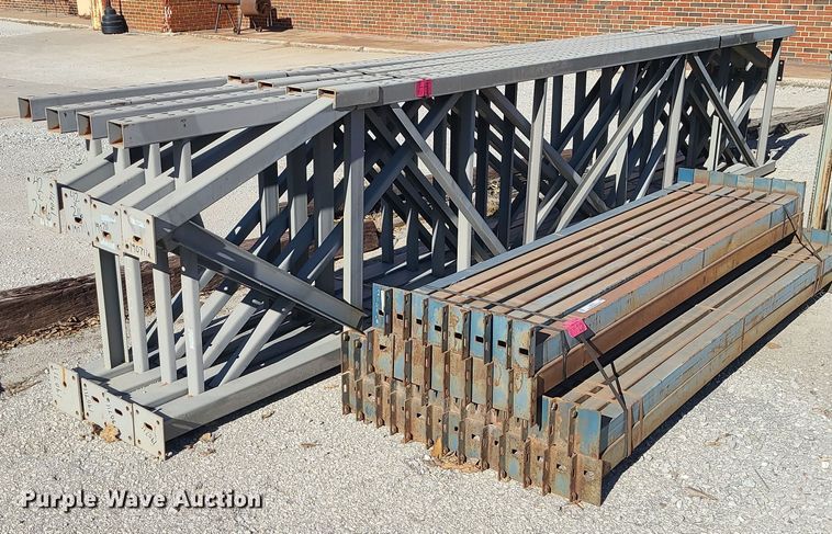 image for item LJ9370 Pallet racking