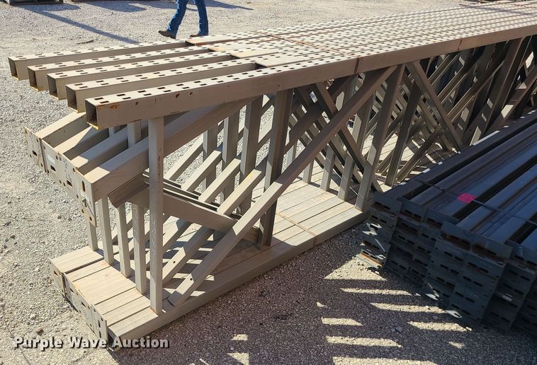 image for item LJ9374 Pallet racking