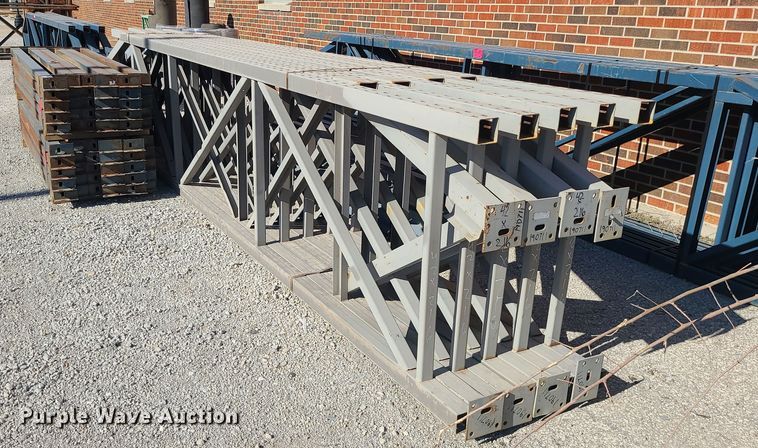 image for item LJ9374 Pallet racking
