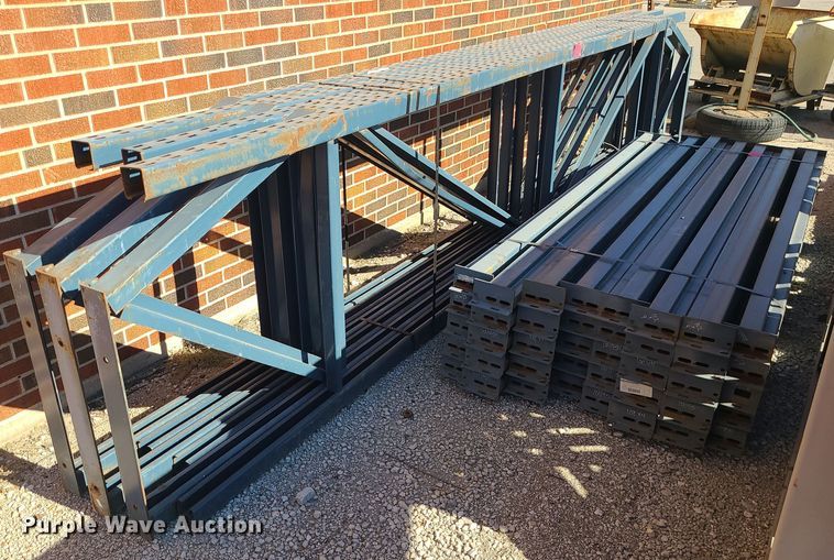 image for item LJ9375 Pallet racking