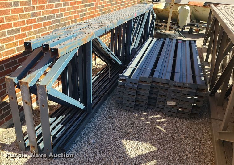 image for item LJ9375 Pallet racking