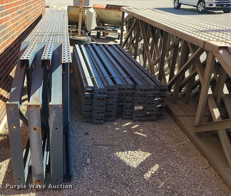 image for item LJ9375 Pallet racking