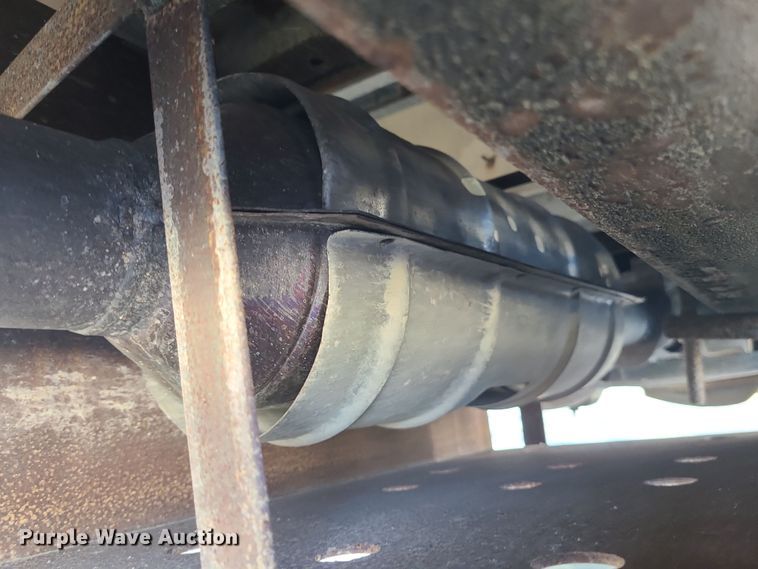 image for item LJ9378 2002 Ford E350 Super Duty  box truck