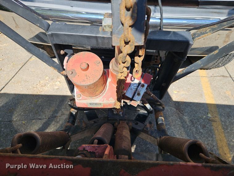 image for item LM9156 1995 Ford F350  flatbed pickup truck