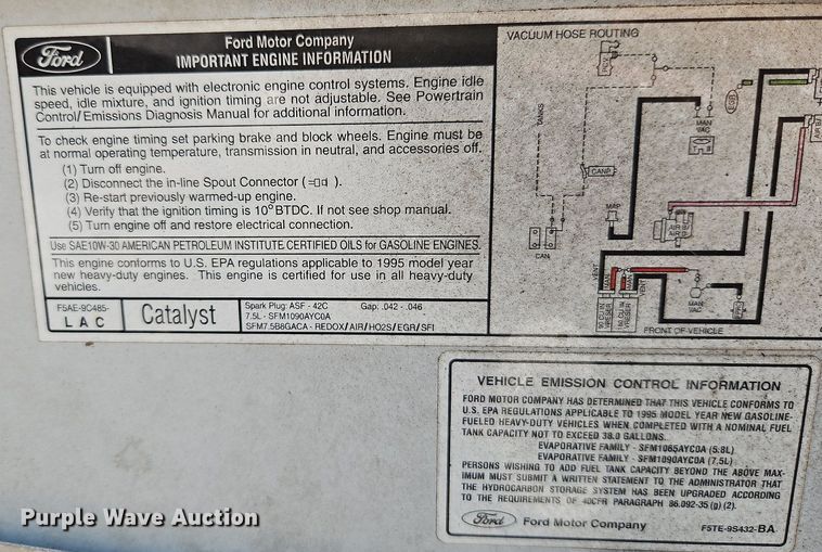 image for item LM9156 1995 Ford F350  flatbed pickup truck