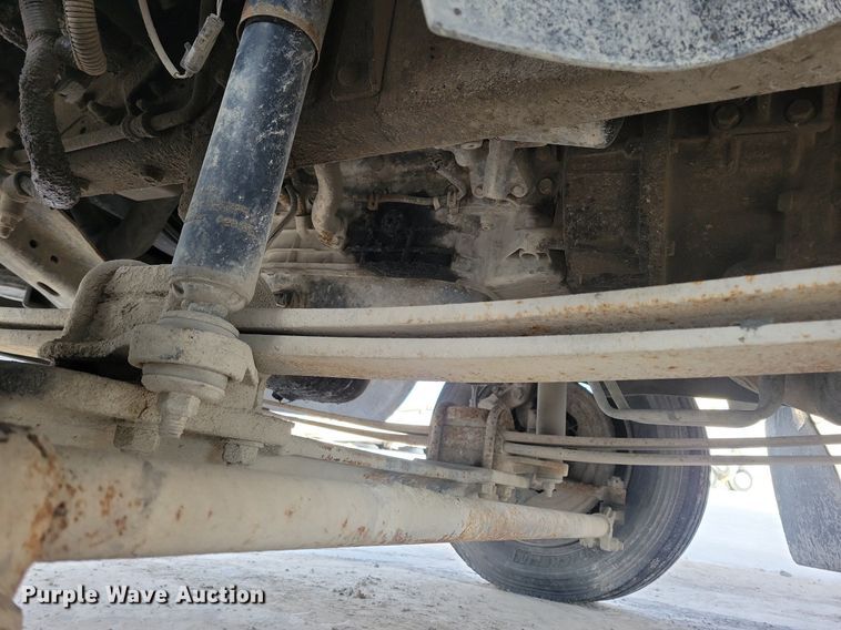 image for item LO9932 2005 GMC C4500  utility / service truck