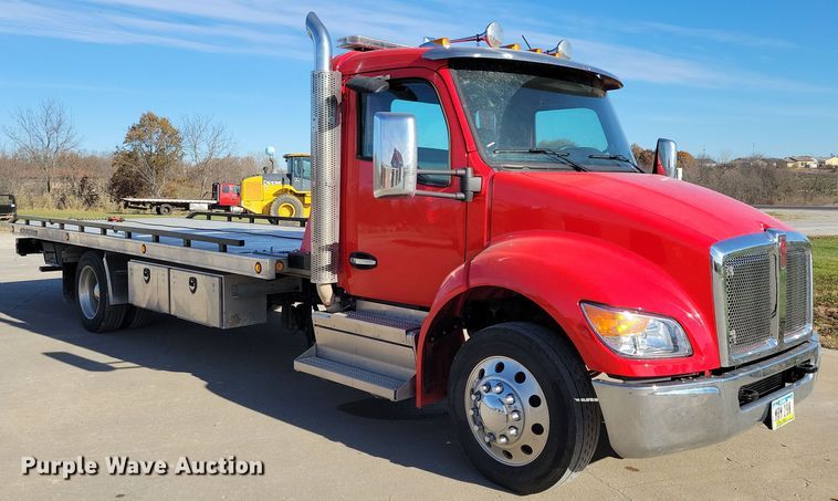 image for item LO9967 2023 Kenworth T280  rollback truck