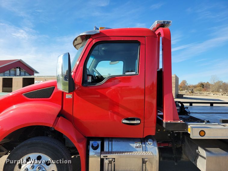 image for item LO9967 2023 Kenworth T280  rollback truck