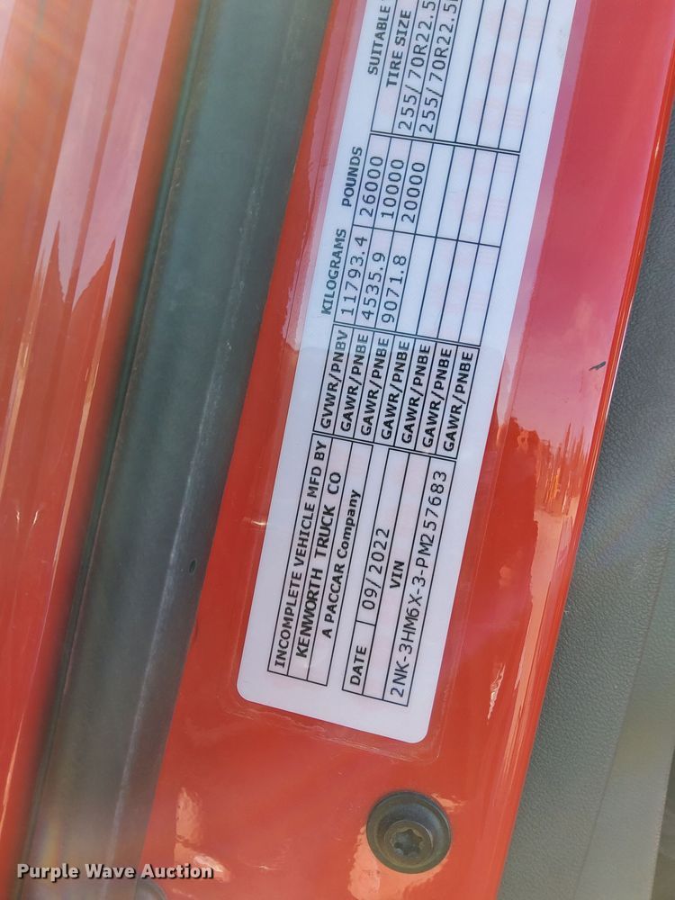 image for item LO9967 2023 Kenworth T280  rollback truck