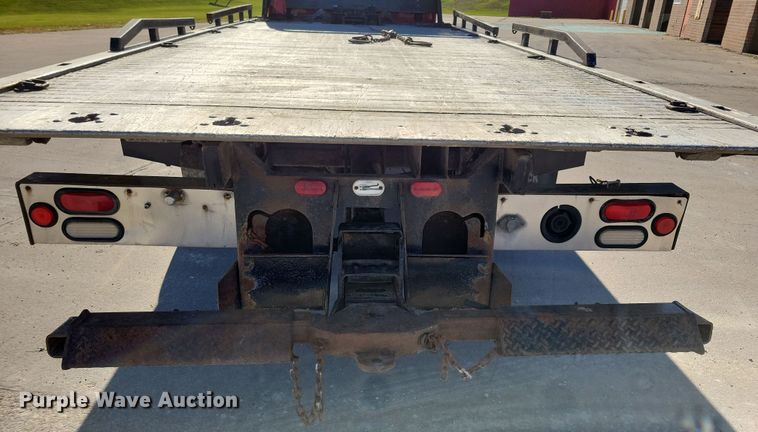 image for item LO9968 2004 International 4300  rollback truck