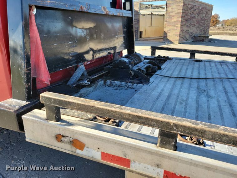 image for item LO9968 2004 International 4300  rollback truck