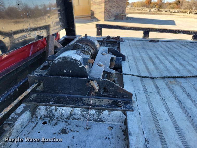 image for item LO9968 2004 International 4300  rollback truck