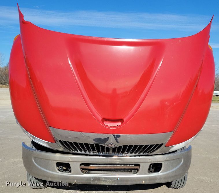 image for item LO9968 2004 International 4300  rollback truck