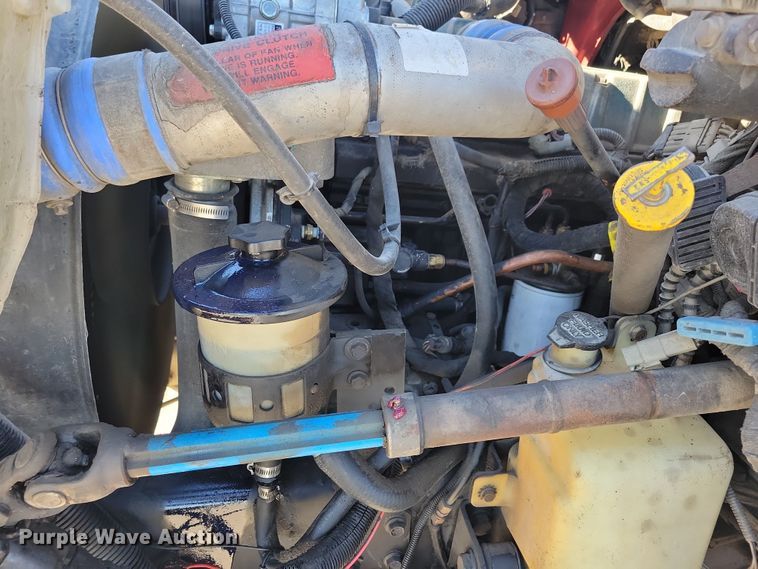 image for item LO9968 2004 International 4300  rollback truck