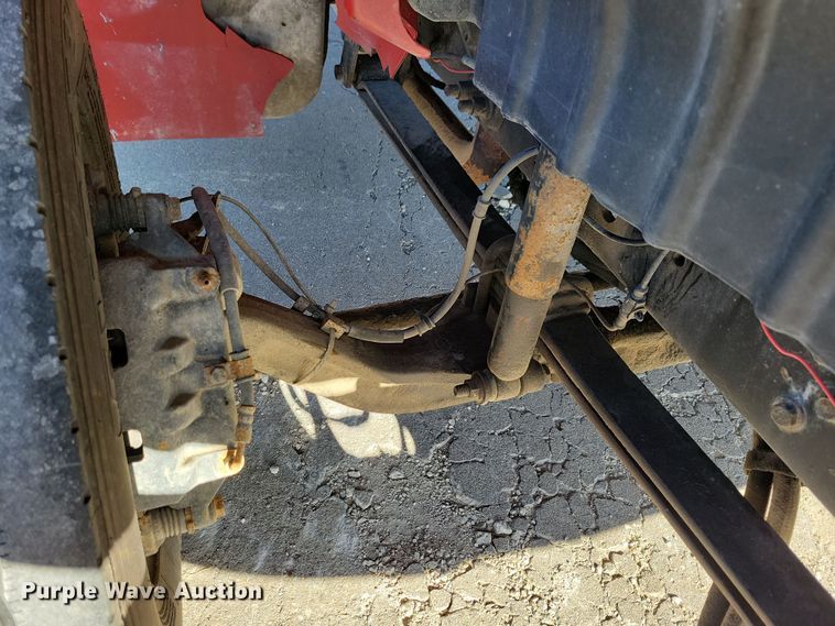 image for item LO9968 2004 International 4300  rollback truck