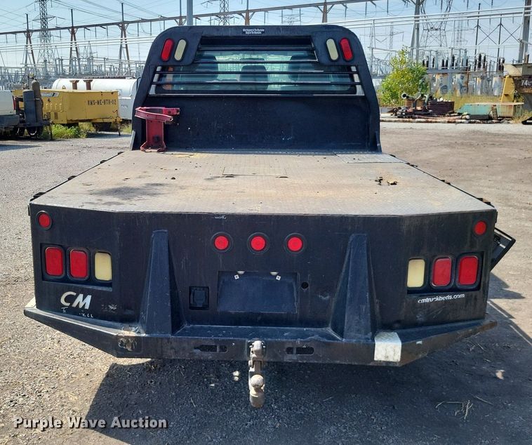 image for item LS9756 2011 Ford F250 Super Duty  Crew Cab flatbed pickup truck