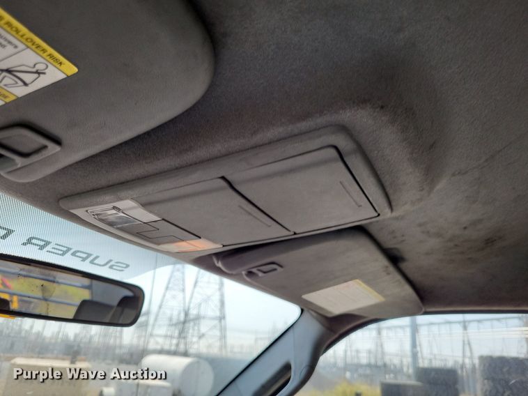 image for item LS9756 2011 Ford F250 Super Duty  Crew Cab flatbed pickup truck