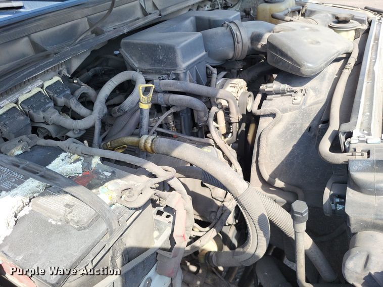 image for item LS9756 2011 Ford F250 Super Duty  Crew Cab flatbed pickup truck