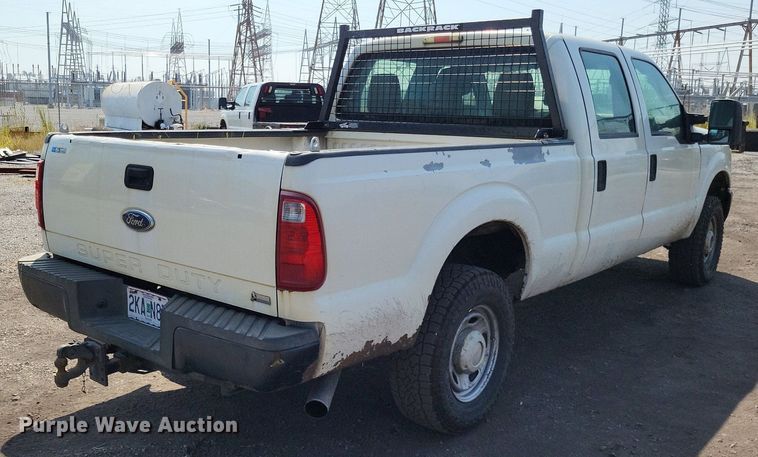 image for item LS9757 2011 Ford F250 Super Duty  Crew Cab pickup truck