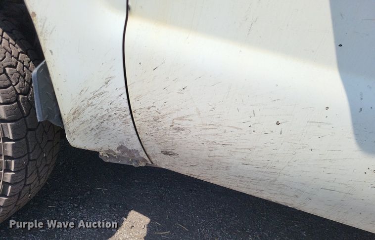 image for item LS9757 2011 Ford F250 Super Duty  Crew Cab pickup truck