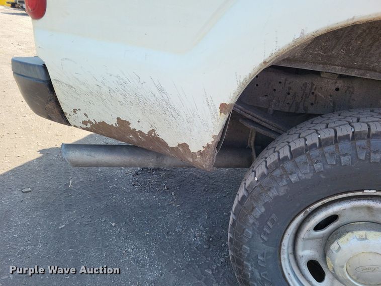 image for item LS9757 2011 Ford F250 Super Duty  Crew Cab pickup truck