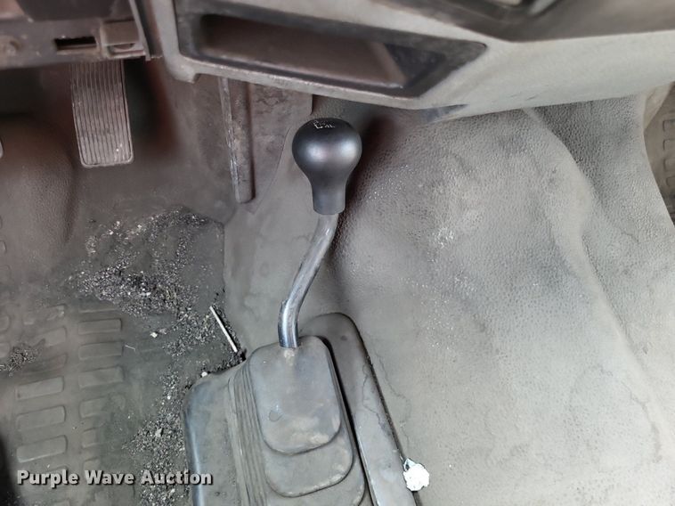 image for item LS9757 2011 Ford F250 Super Duty  Crew Cab pickup truck