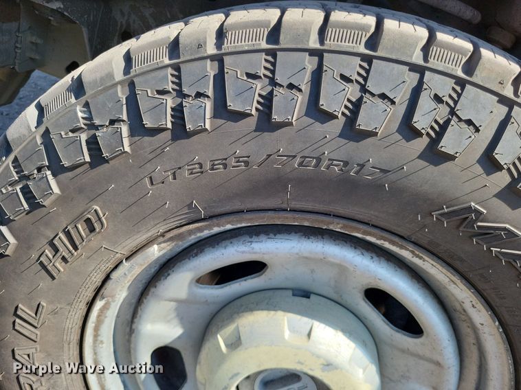 image for item LS9757 2011 Ford F250 Super Duty  Crew Cab pickup truck