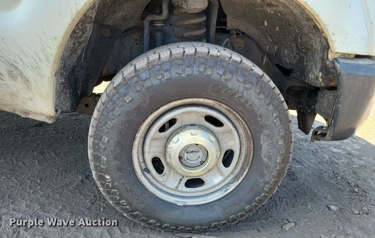 image for item LS9757 2011 Ford F250 Super Duty  Crew Cab pickup truck