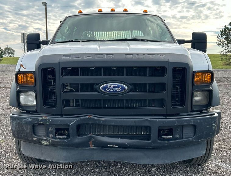 image for item LV9047 2008 Ford F450 Super Duty  Crew Cab flatbed truck