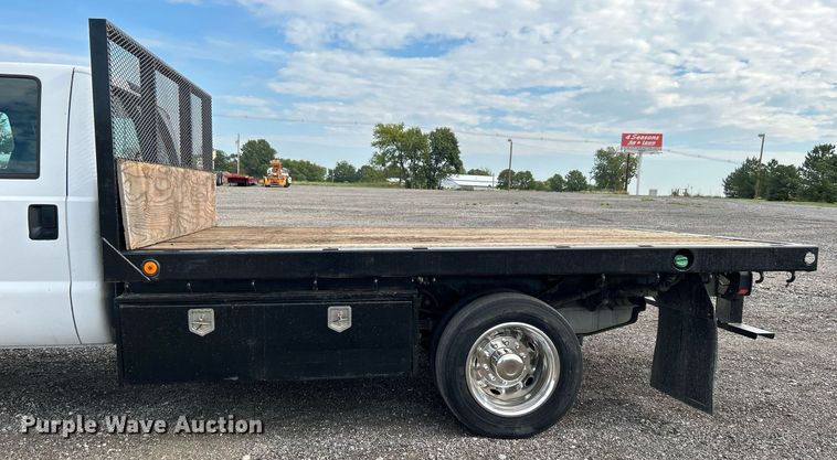image for item LV9047 2008 Ford F450 Super Duty  Crew Cab flatbed truck