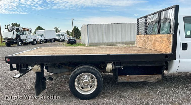image for item LV9047 2008 Ford F450 Super Duty  Crew Cab flatbed truck