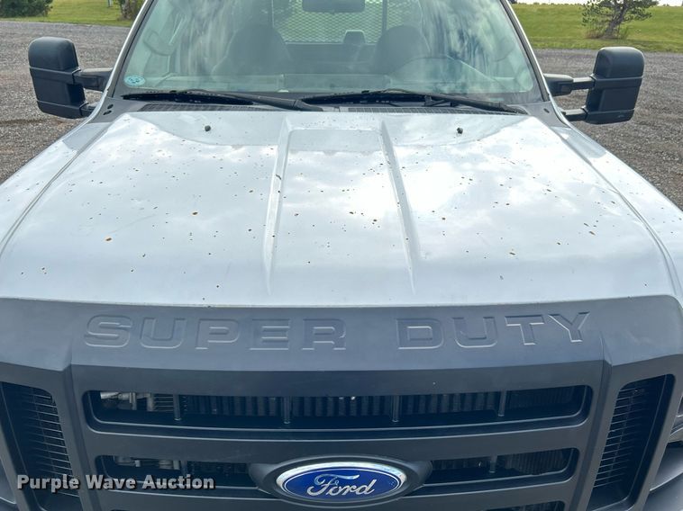 image for item LV9047 2008 Ford F450 Super Duty  Crew Cab flatbed truck