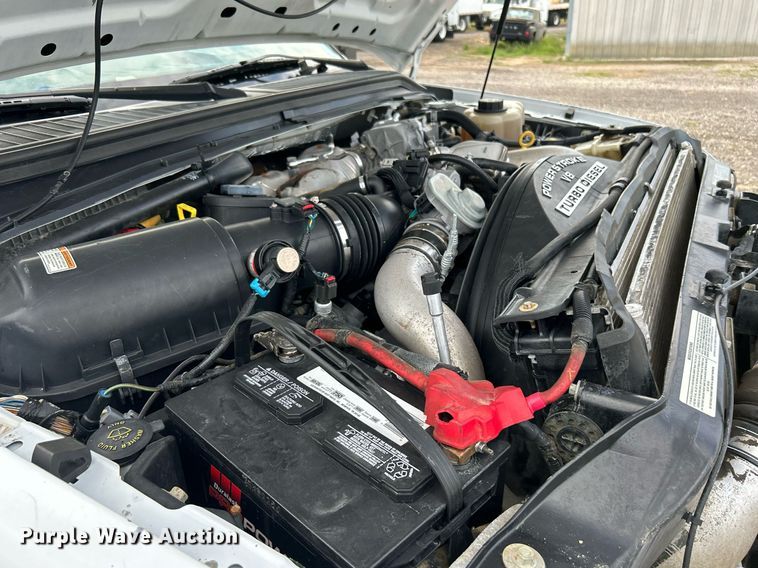 image for item LV9047 2008 Ford F450 Super Duty  Crew Cab flatbed truck