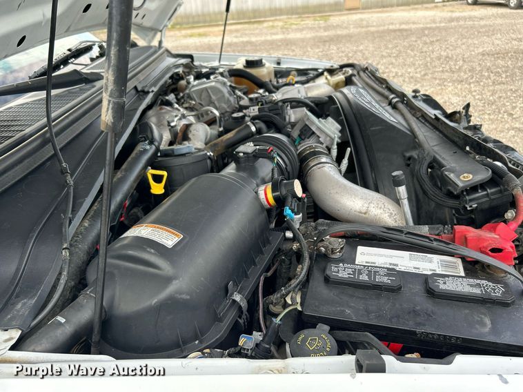 image for item LV9047 2008 Ford F450 Super Duty  Crew Cab flatbed truck