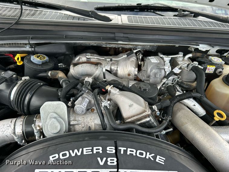 image for item LV9047 2008 Ford F450 Super Duty  Crew Cab flatbed truck