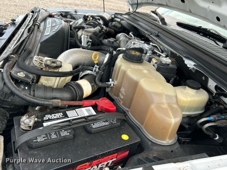 image for item LV9047 2008 Ford F450 Super Duty  Crew Cab flatbed truck