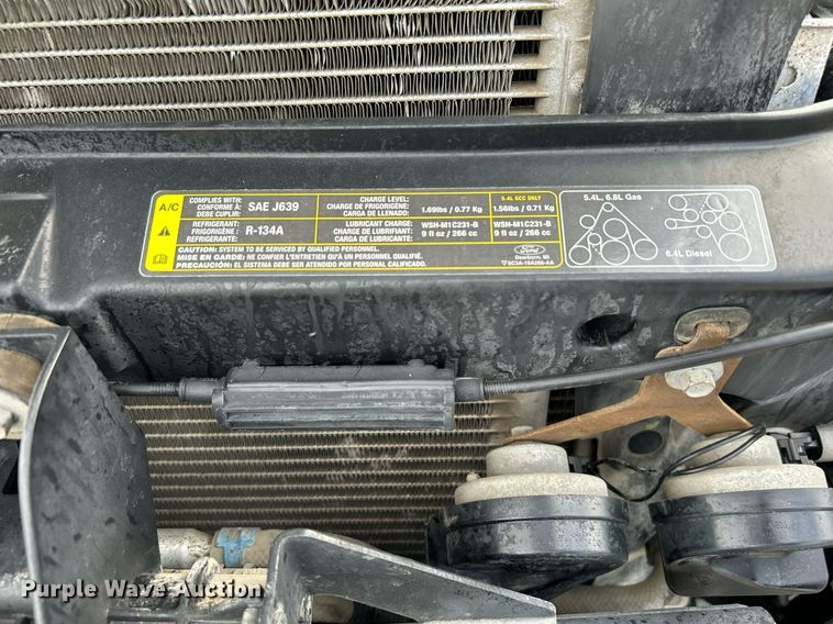 image for item LV9047 2008 Ford F450 Super Duty  Crew Cab flatbed truck